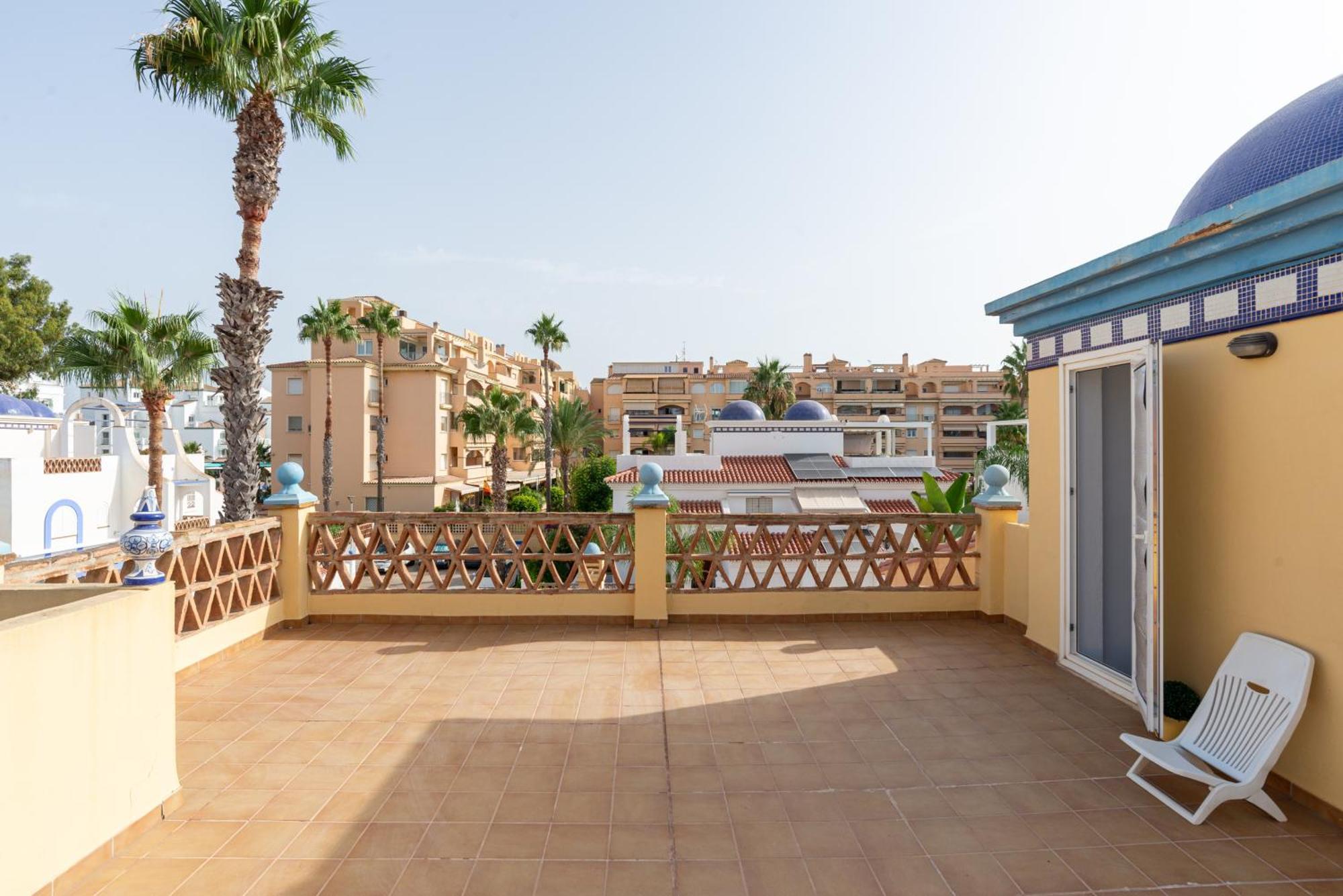 Villa Valentina - Renovated On Los Alamos Beach Torremolinos Exterior photo